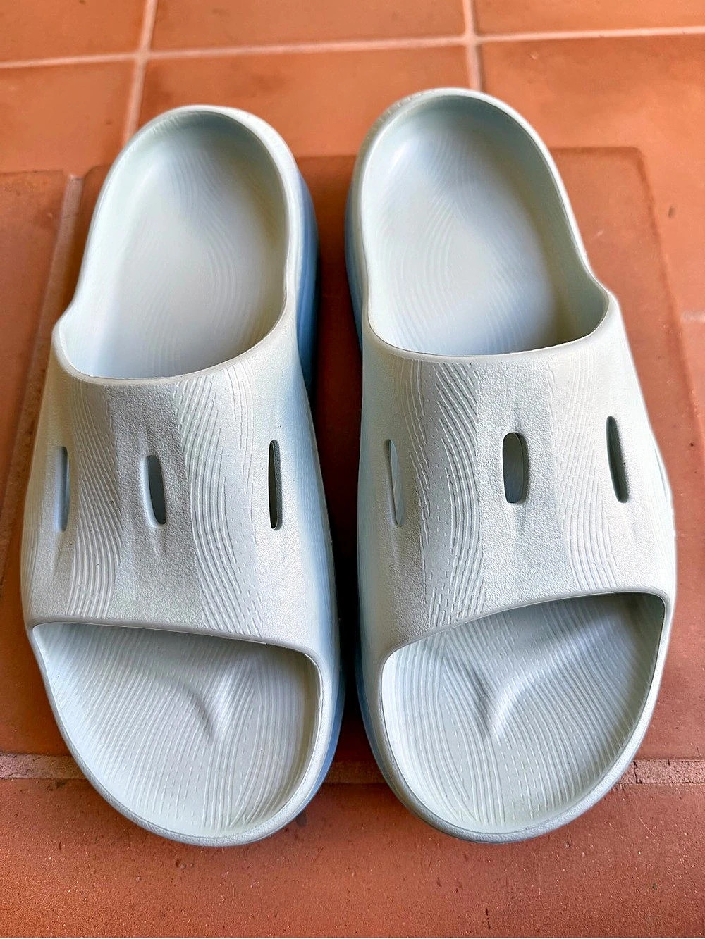 Men’s Hoka Ora Recovery Slide 3 light blue Slip-On Sandals Size 10